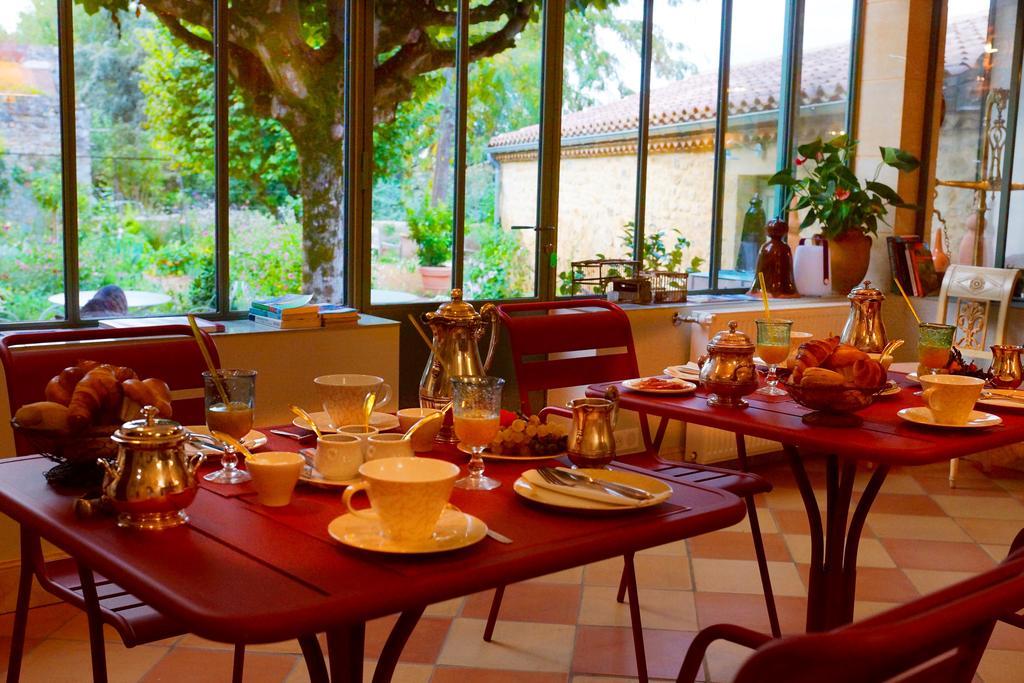 1 Logis A Domme - Piscine & Spa ภายนอก รูปภาพ