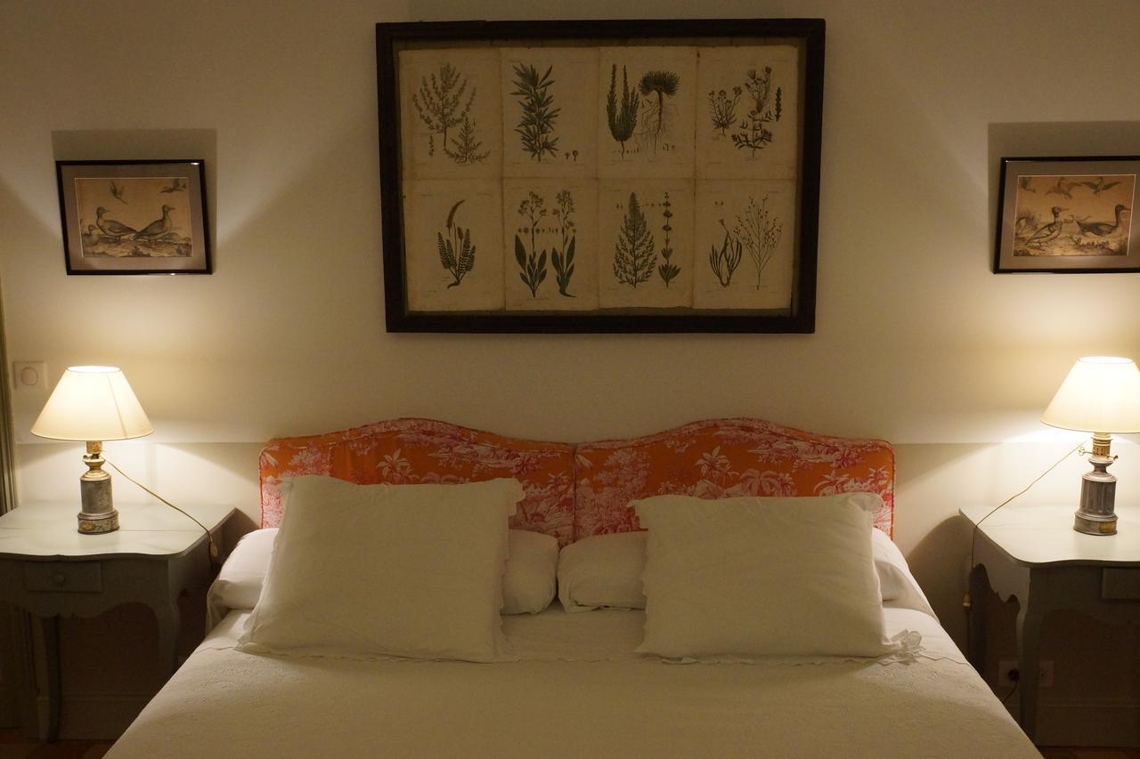 1 Logis A Domme - Piscine & Spa ภายนอก รูปภาพ