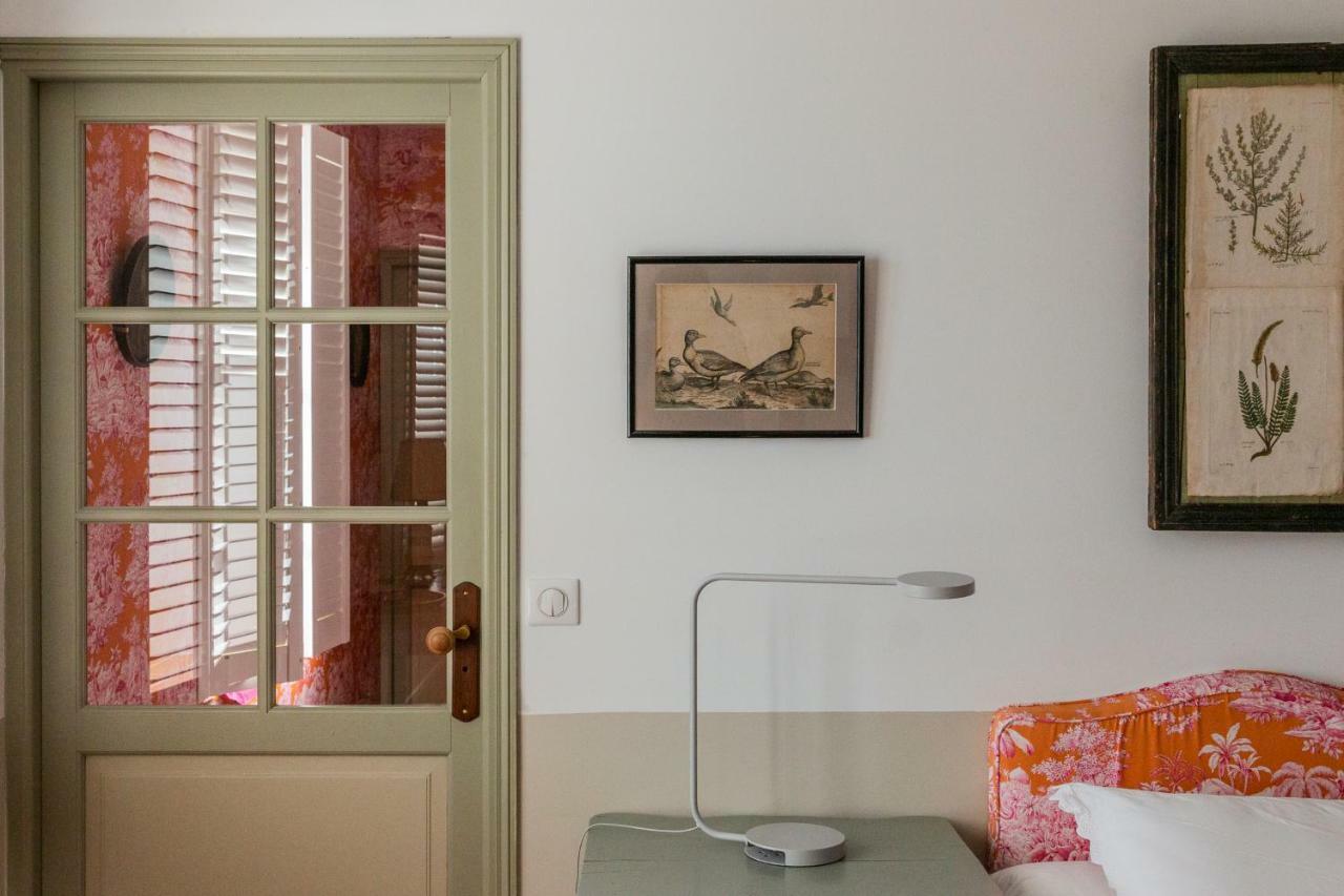 1 Logis A Domme - Piscine & Spa ภายนอก รูปภาพ